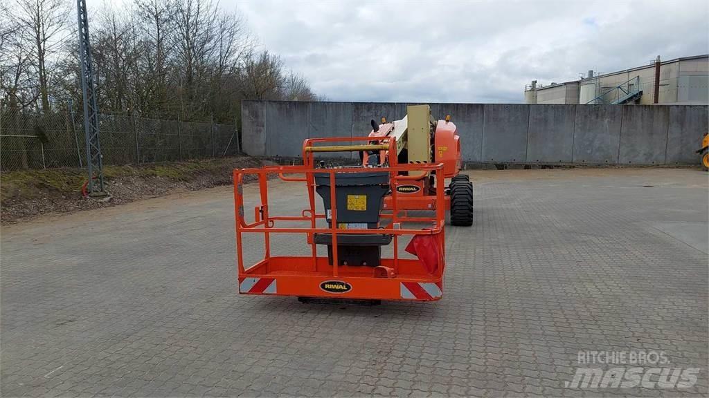 JLG 520AJ Bomliftar