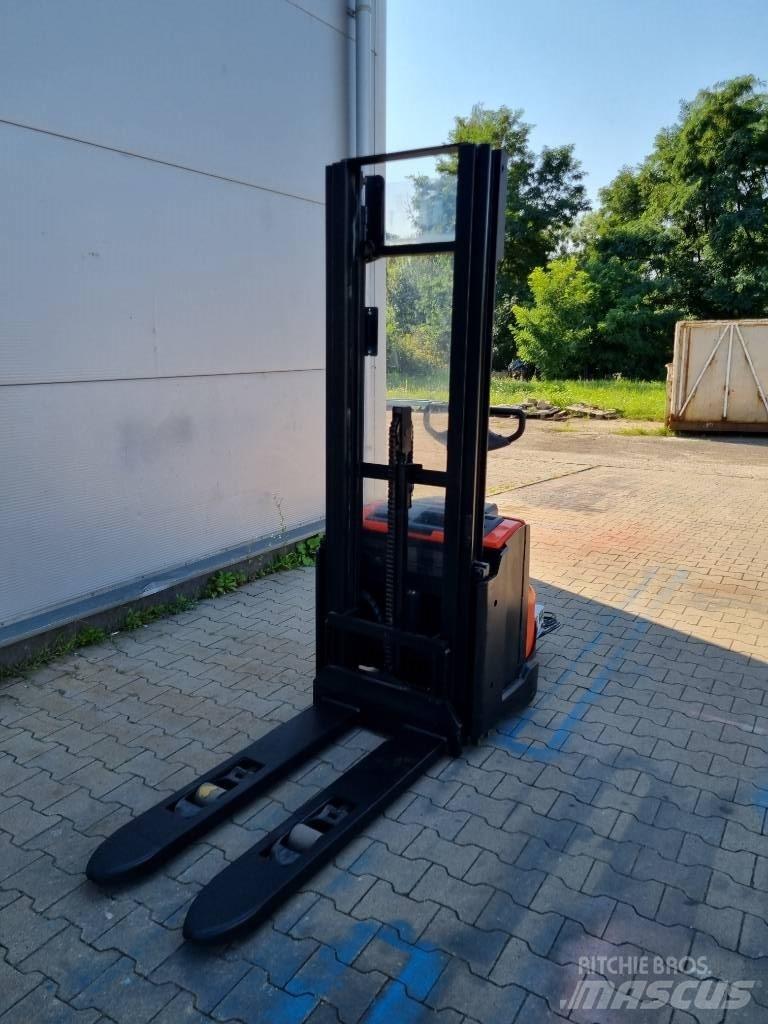 Toyota SWE 120 L Staplare-led