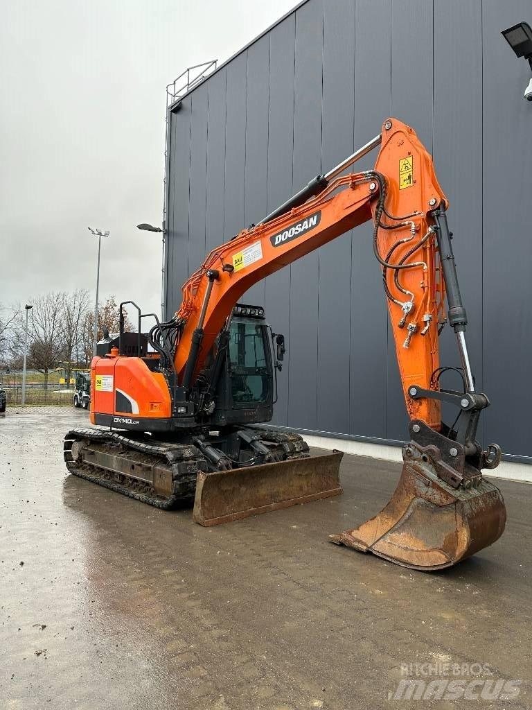 Doosan DX 140 LCR-5 Bandgrävare