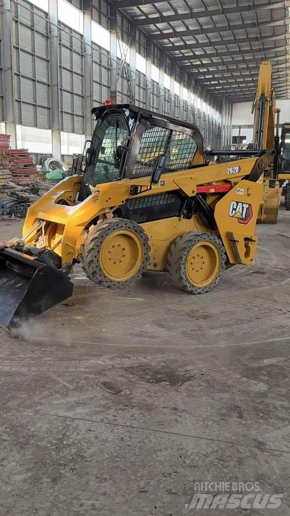 CAT 262 D Kompaktlastare