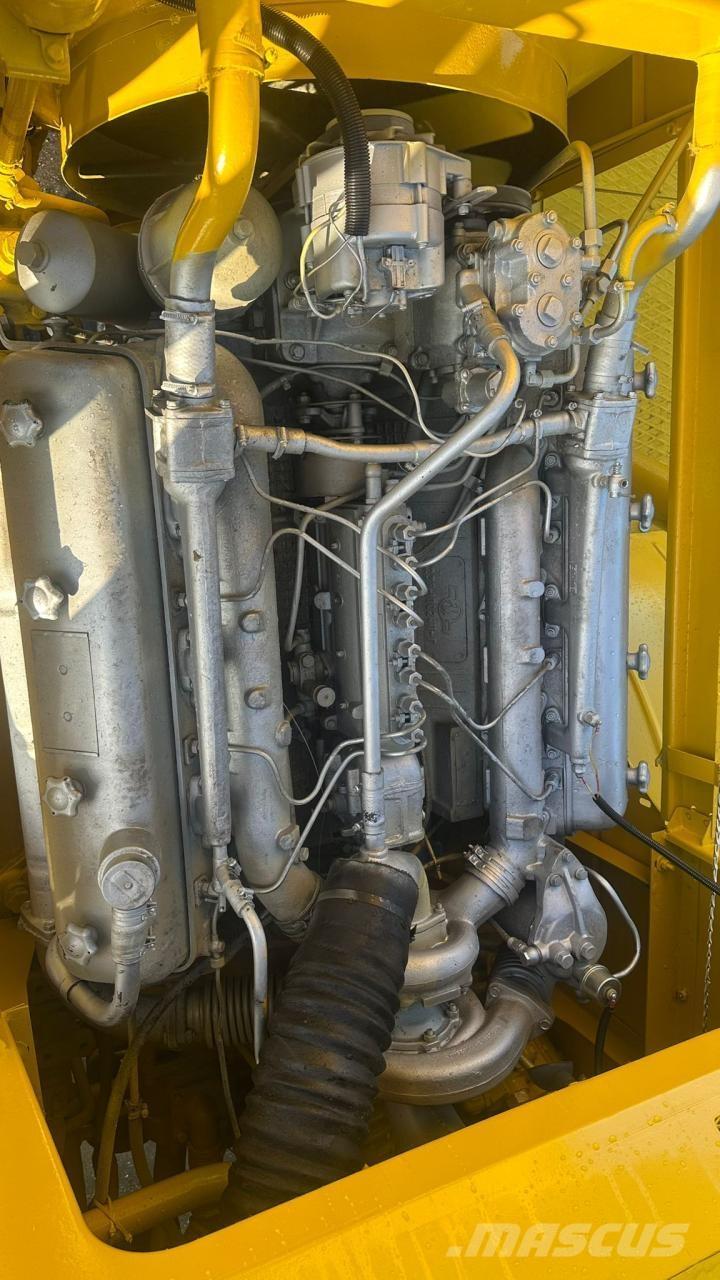 Kirovets K700A V8 Traktorer