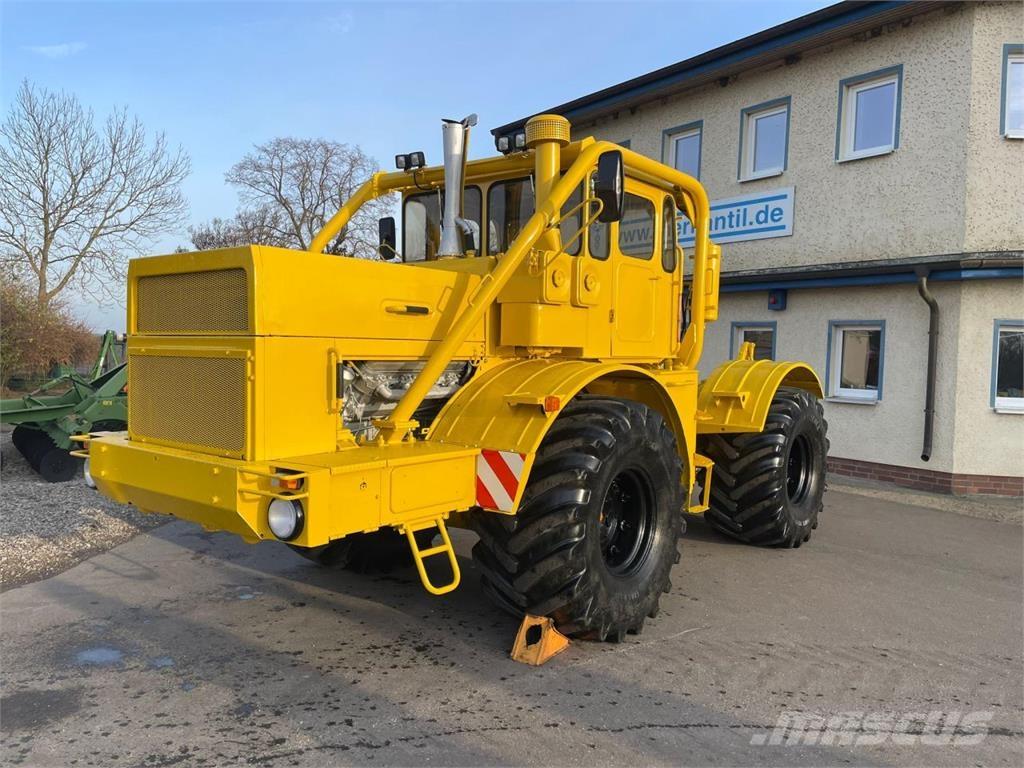 Kirovets K700A V8 Traktorer