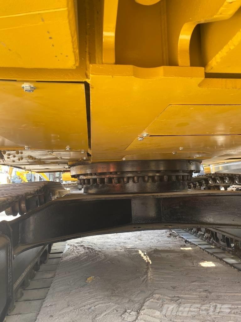 CAT 330 D Bandgrävare