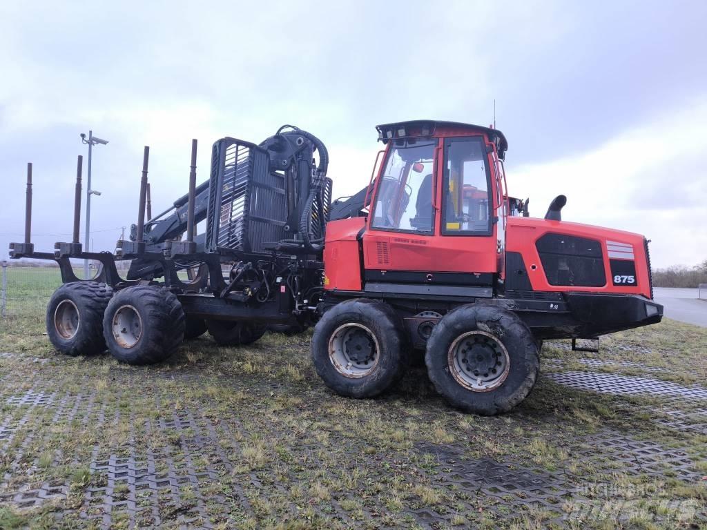 Komatsu 875 Skotare