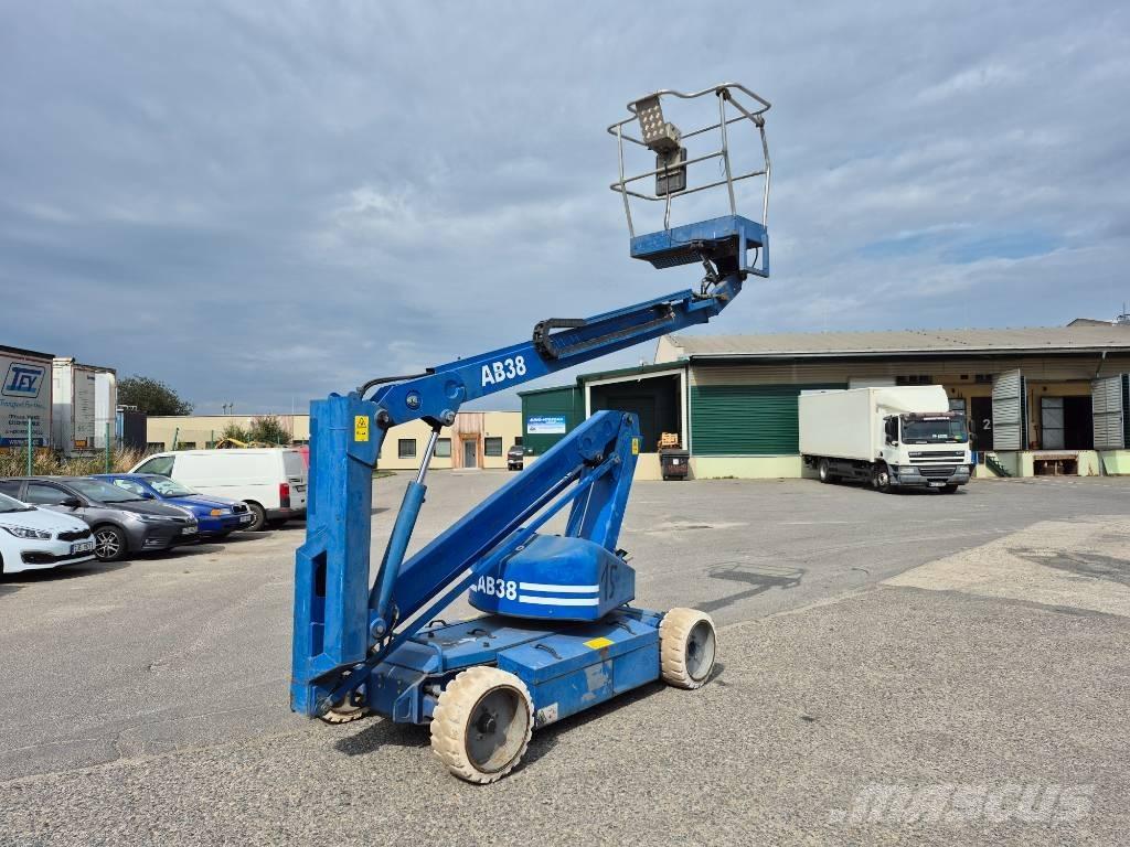 UpRight AB38 Bomliftar