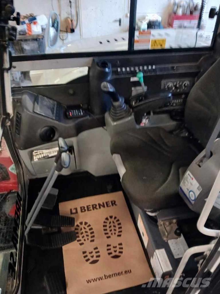 Takeuchi TB 290 Midigrävmaskiner 7t - 12t