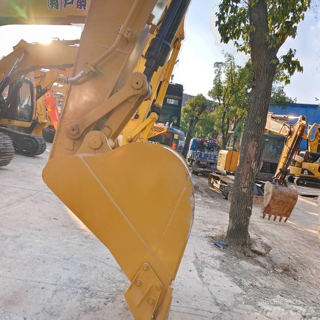 CAT 320 D Bandgrävare
