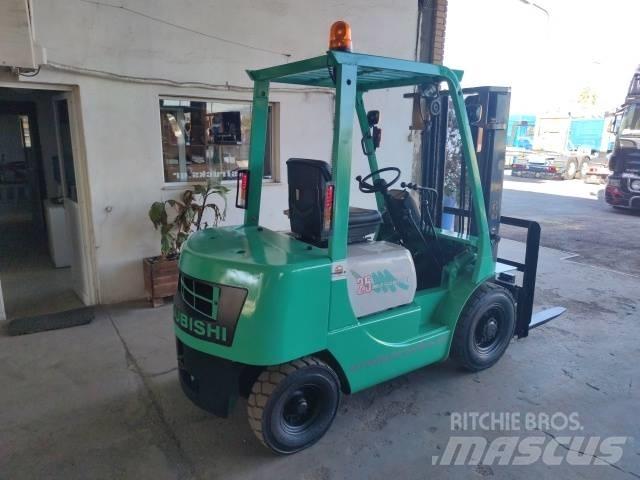 Mitsubishi FD 25 Dieselmotviktstruckar