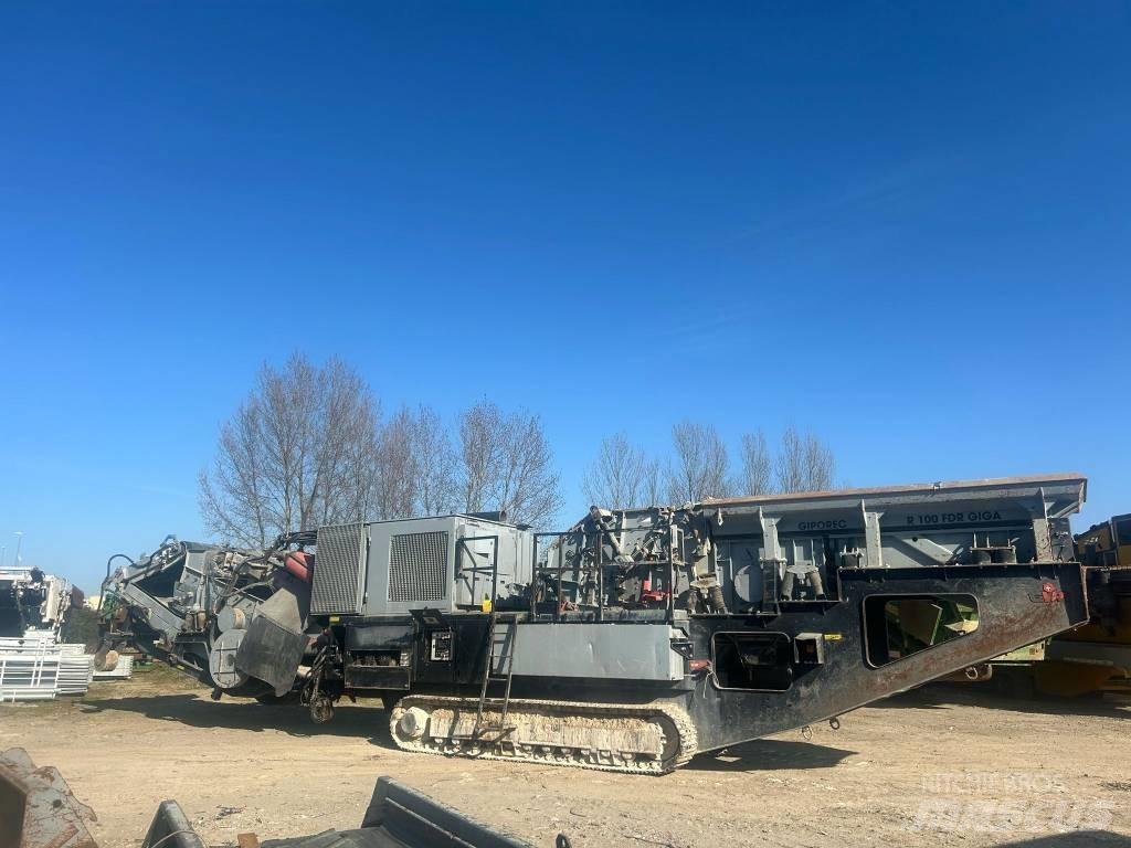 GIPO R100 FDR GIGA Mobila krossar