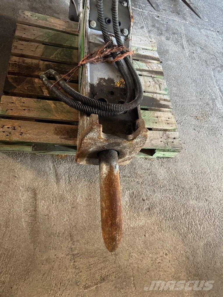 Hyundai R140W-9A Hjulgrävare