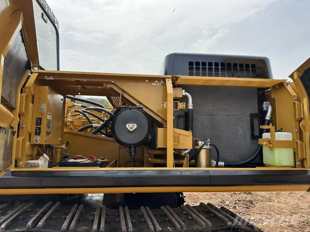 CAT 330 B L Bandgrävare