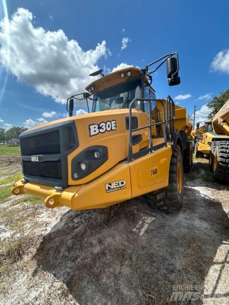Bell B30E Midjestyrd dumper