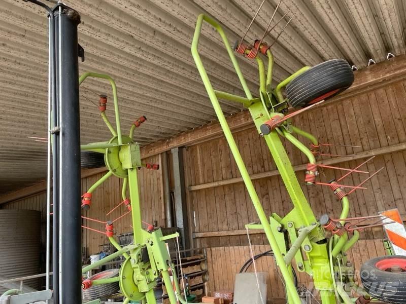 CLAAS Volto 670 Vändare och luftare