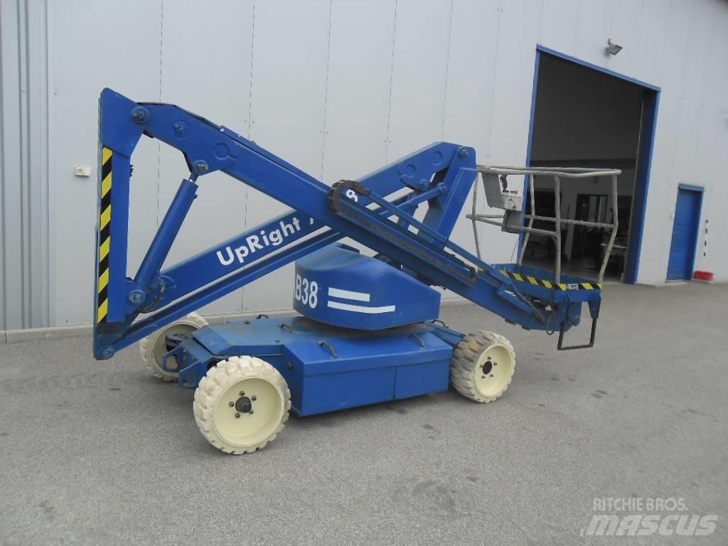 UpRight AB38N Bomliftar