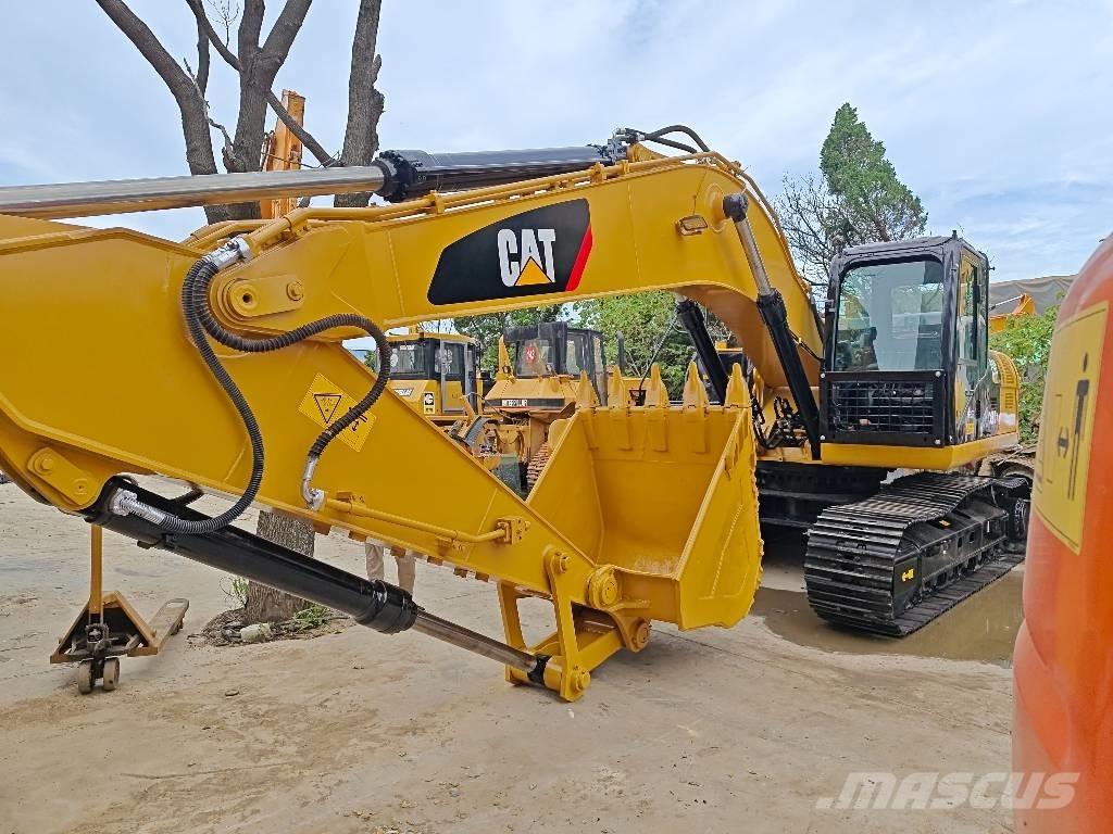 CAT 330D 2L Bandgrävare