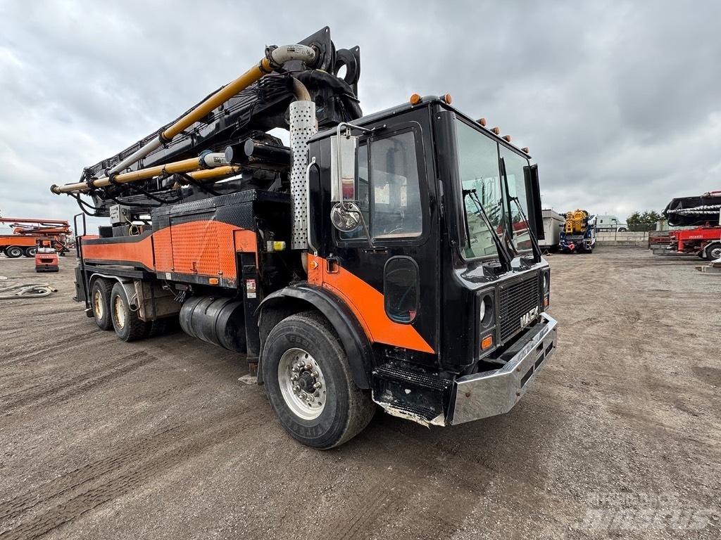 Putzmeister 36 M Lastbilar med betongpump