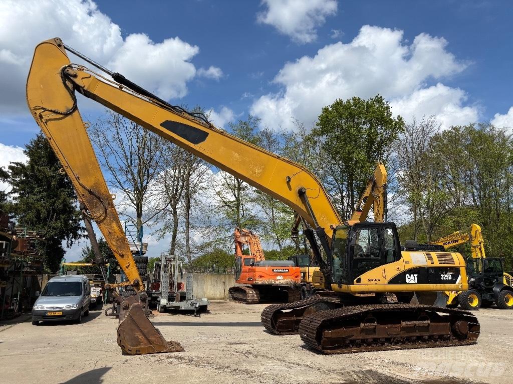 CAT 325 D LR Bandgrävare