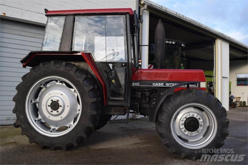 Case IH 840 Traktorer