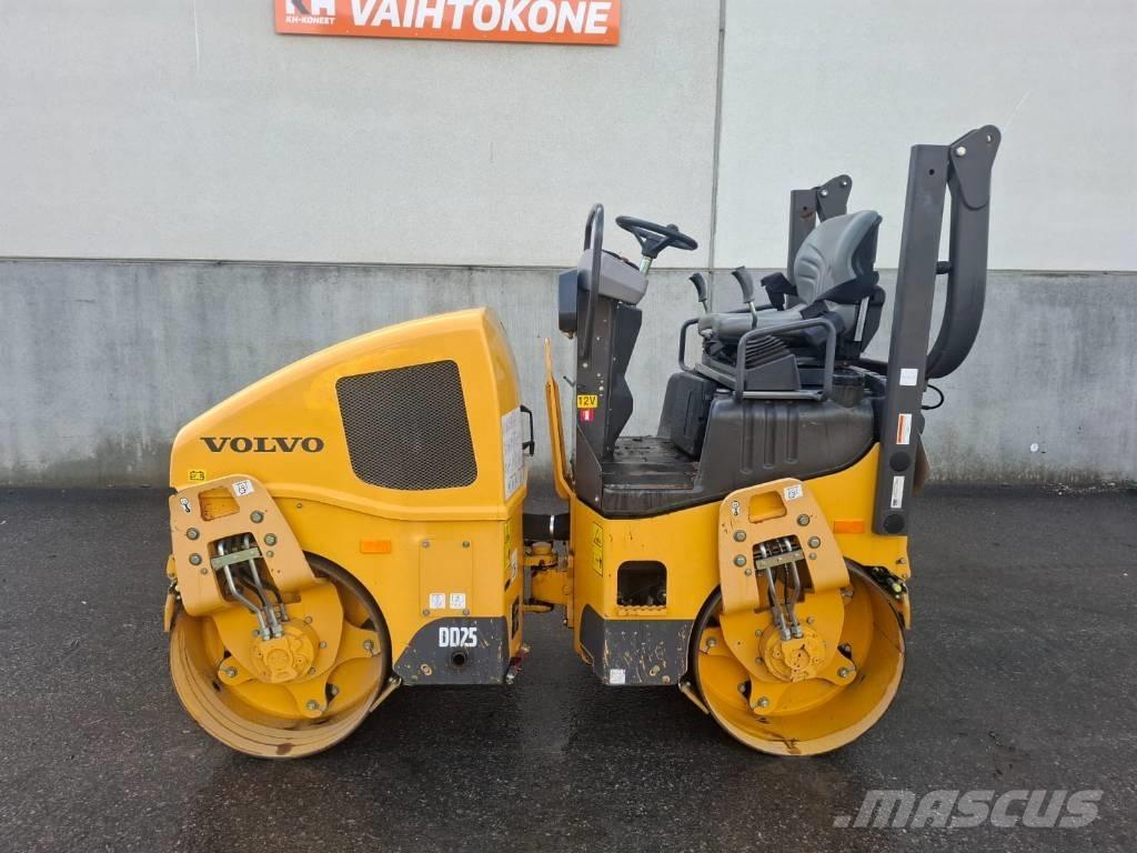 Volvo DD 25 Tvåvalsvältar