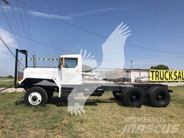 Diamond T M13 Chassier
