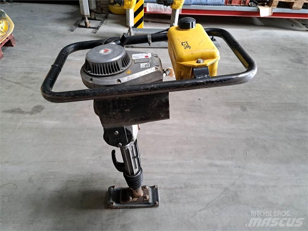 Wacker Neuson BS30 Stampar