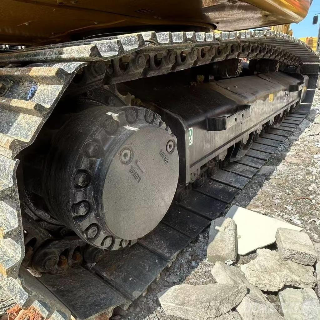 CAT 326D2L Bandgrävare