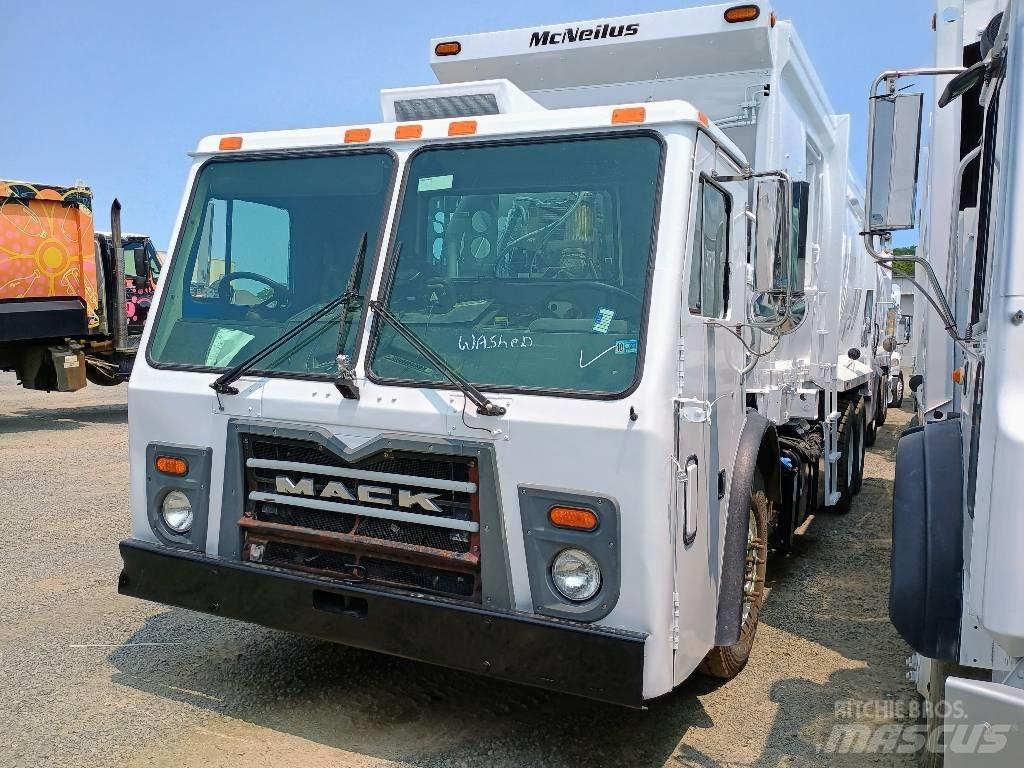 Mack LEU 613 Sopbilar
