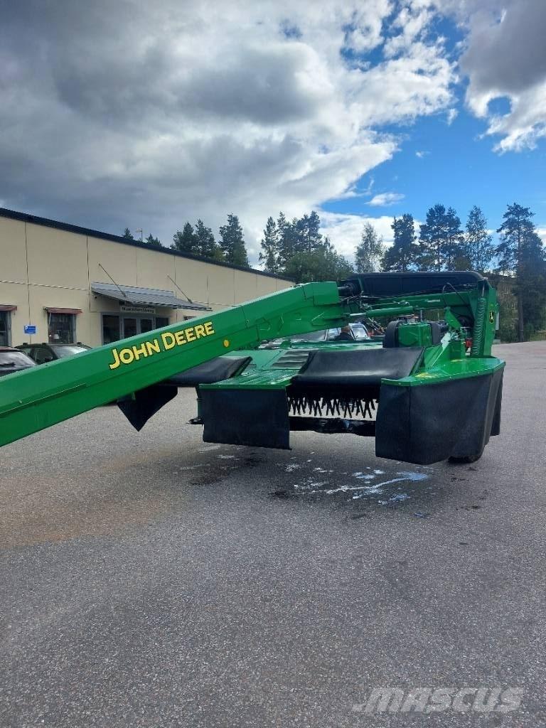 John Deere 735 Slåtterkrossar
