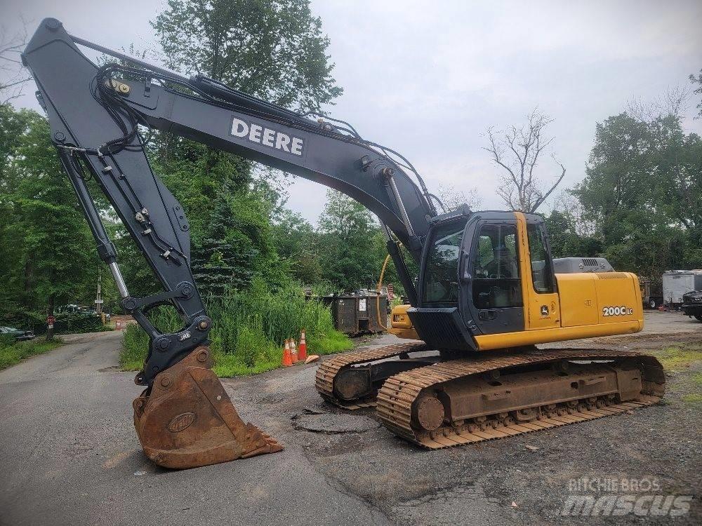 John Deere 200 C LC Bandgrävare