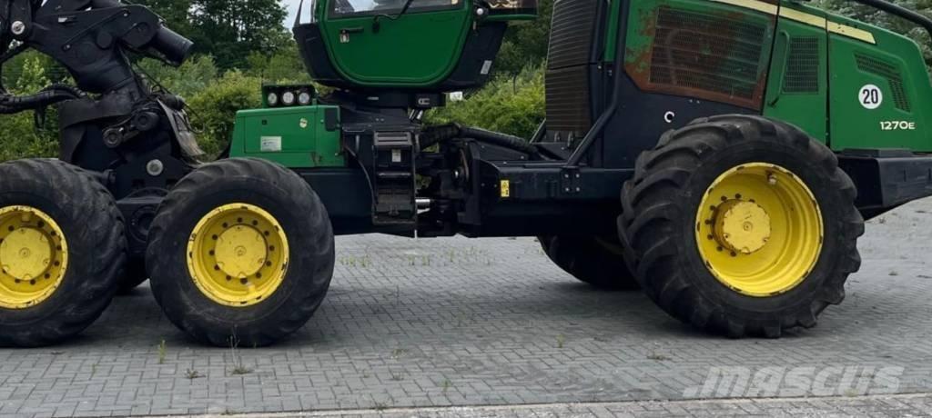 John Deere 1270 E Skördare