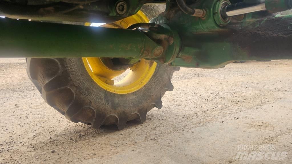 John Deere 6210 Traktorer