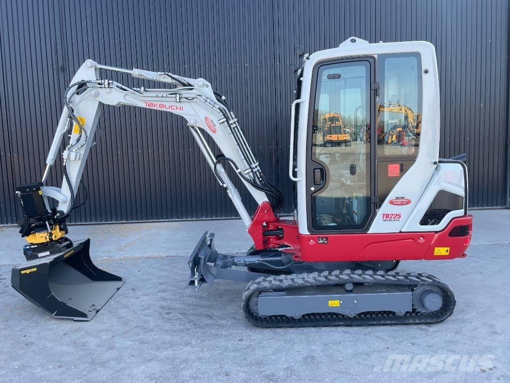 Takeuchi TB 225 Minigrävare < 7t