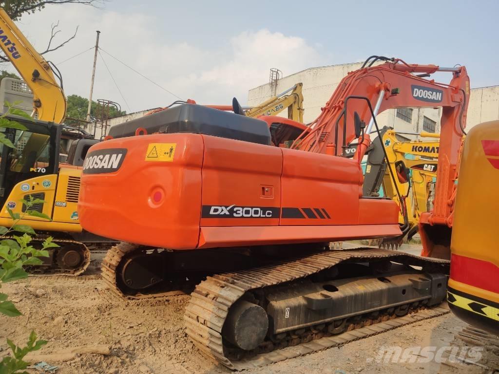 Doosan dx300 Bandgrävare