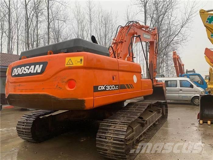 Doosan dx300 Bandgrävare