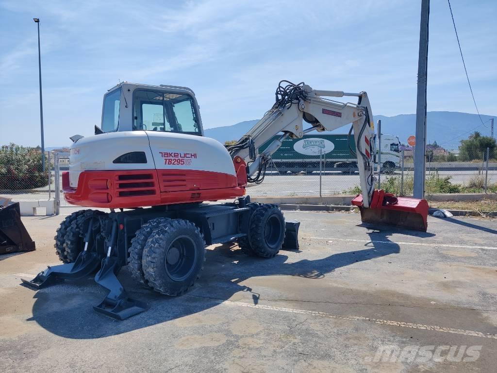 Takeuchi TB 295 W Hjulgrävare