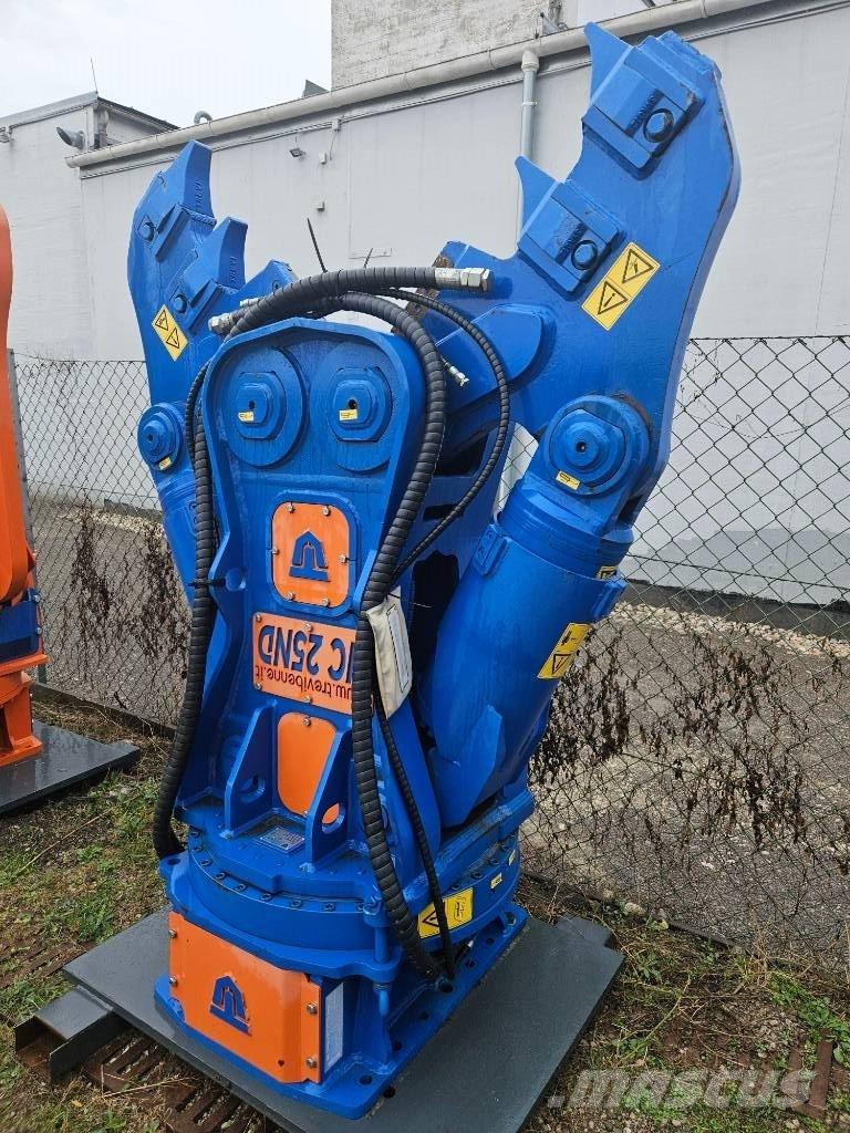 Trevibenne HC 25 ND Rivningsgrävare