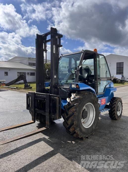 Manitou MC30-4W Terrängtruck