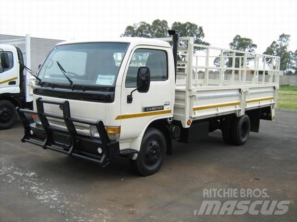 Nissan Cabstar Flakbilar
