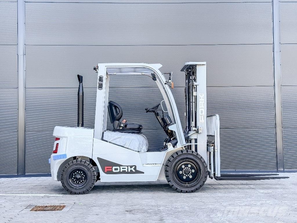 Fork LK30d-30 Dieselmotviktstruckar