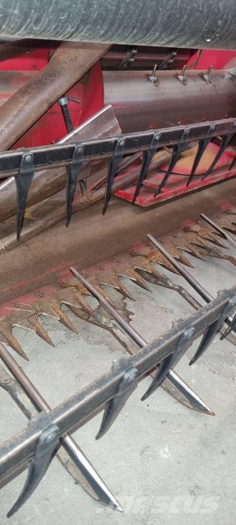 Massey Ferguson 22 Skördetröskor