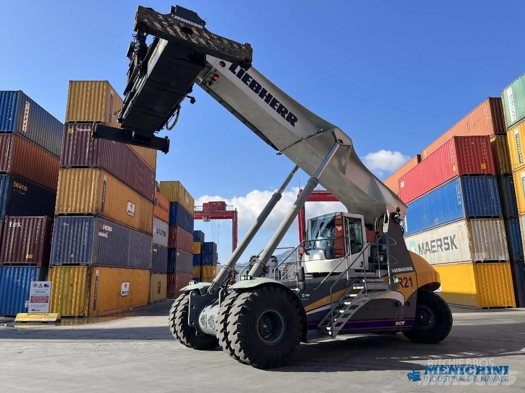 Liebherr LRS 545 Teleskopbomtruckar (Sträckstaplare)