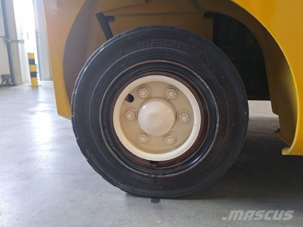 Yale GDP 16 VX Gasolmotviktstruckar