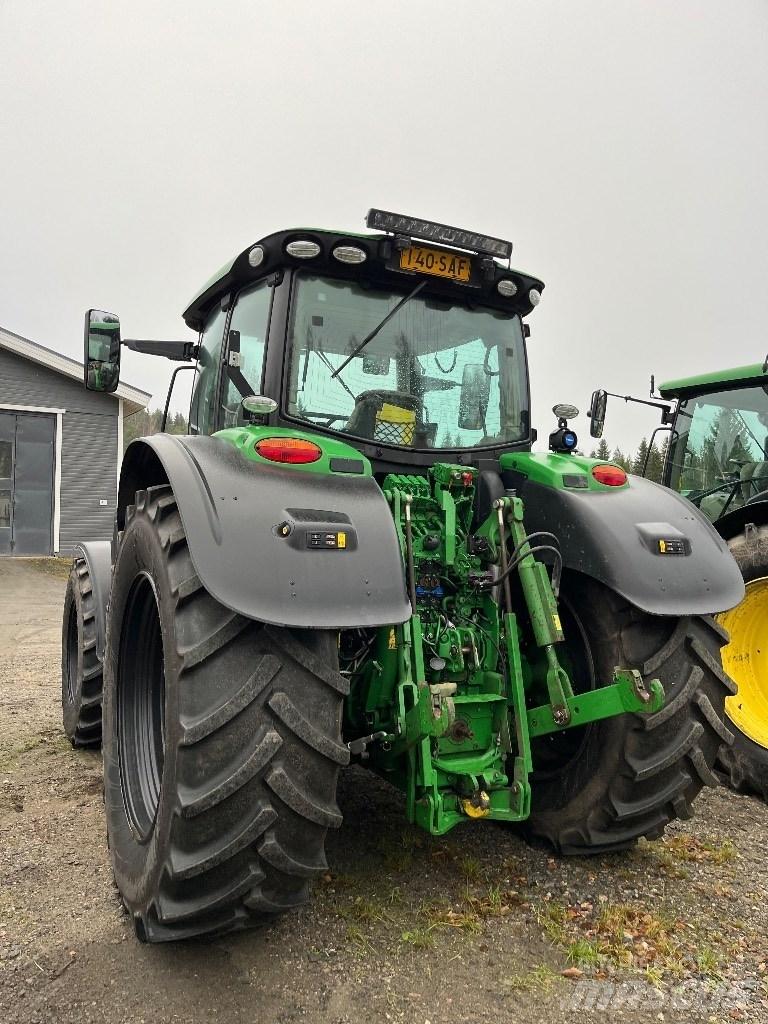 John Deere 6175 R Traktorer