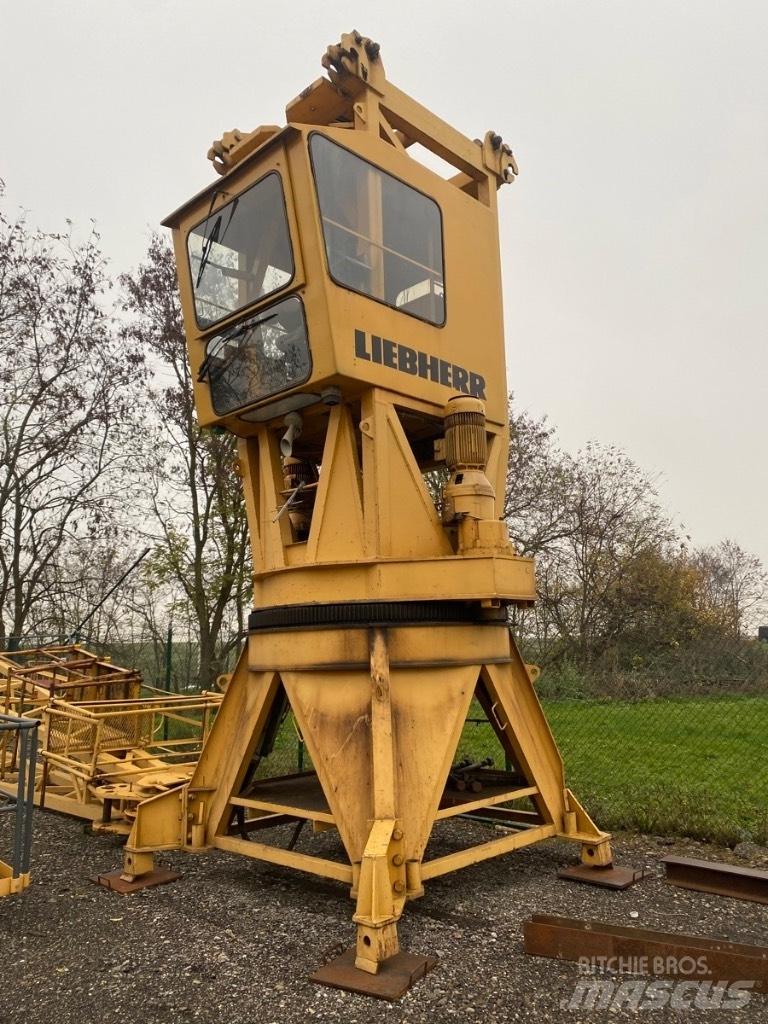 Liebherr 256 HC Byggkranar