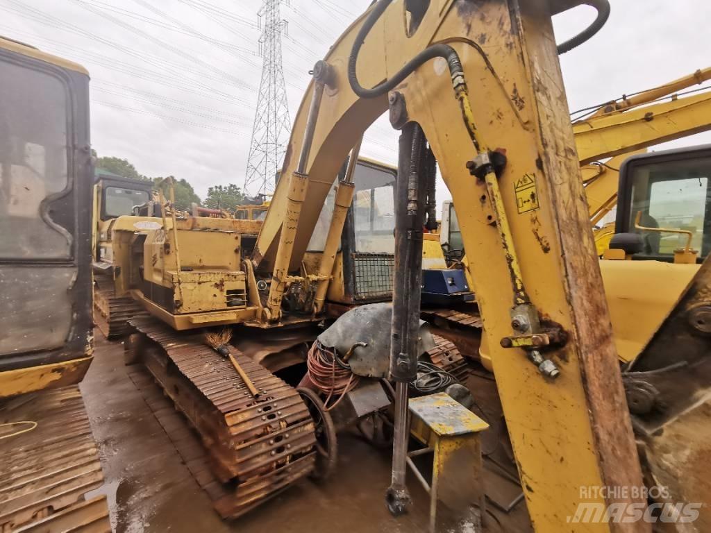 CAT E120B Bandgrävare