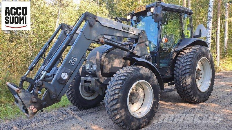 Valtra A93 Traktorer