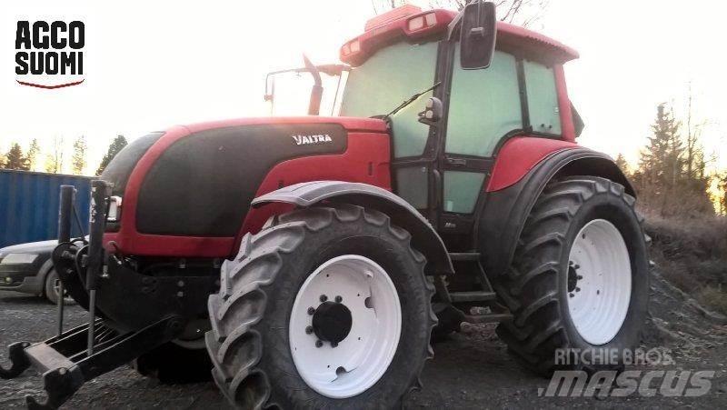 Valtra M130 Traktorer