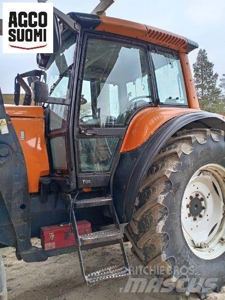 Valtra T130 CH Traktorer