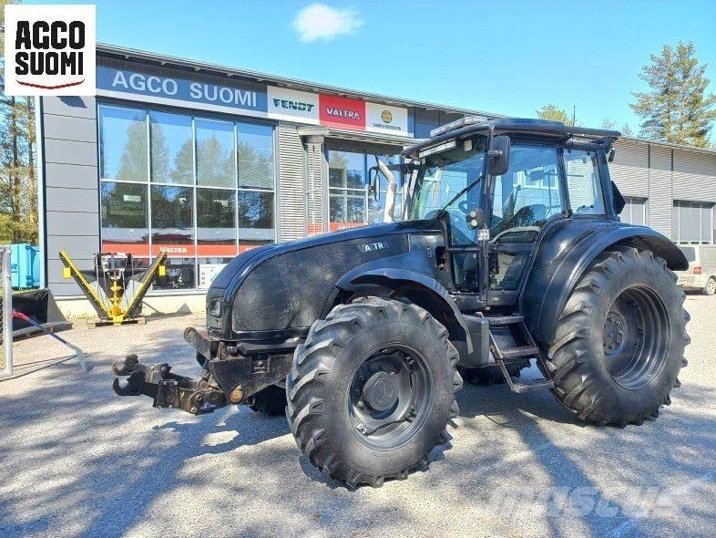 Valtra T190 Traktorer