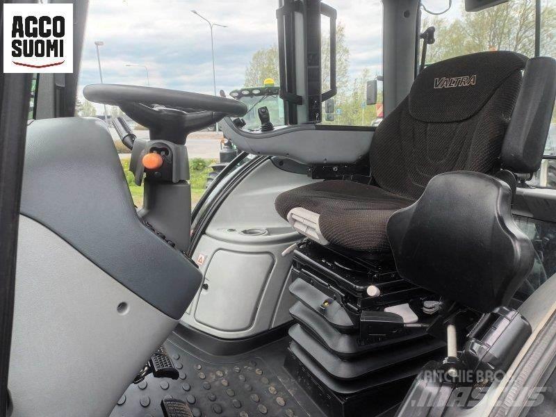 Valtra T213 VERSU Traktorer